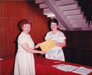 Fanny Knipe and a Volunteer at the 1984 Dallas PA